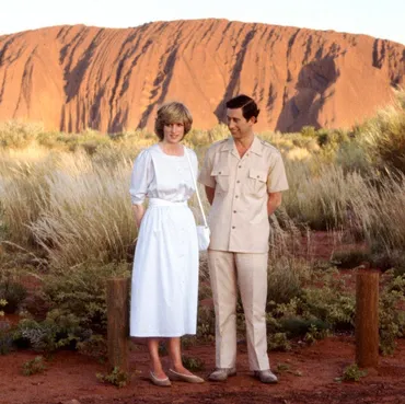 タイムラインで追う、ダイアナ妃とチャールズ皇太子のロマンス