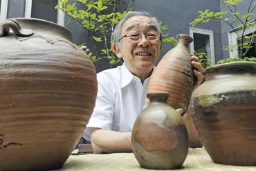 高橋元太郎さん素朴に自由に「八兵衛」の器 