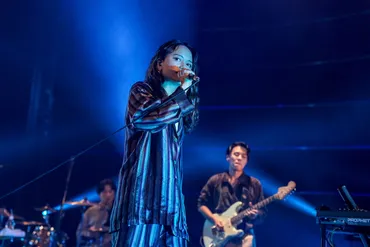 iri、東京国際フォーラム単独公演で未発表曲「friends」披露 一部映像も公開