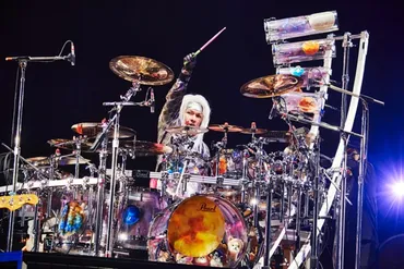 LUNA SEA真矢、音楽と闘病の軌跡。永遠のドラマーを偲ぶ。(？)LUNA SEA 真矢さん逝去。ドラマーとしての功績と、ファンへの想い。