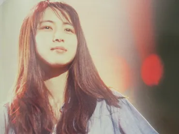 ZARD 坂井泉水の軌跡と名曲「Forever you」の魅力とは？ZARD 坂井泉水と「Forever you」：その歌声が紡ぐ、過去・現在・未来へのメッセージ