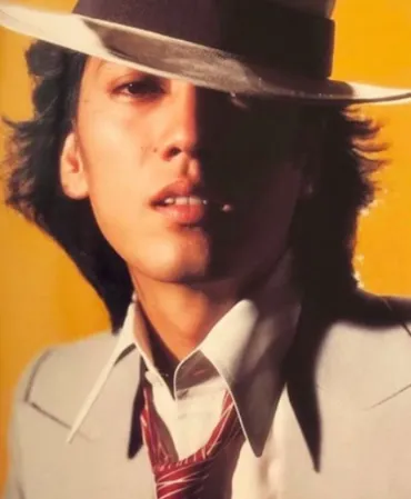 沢田研二とは？ ジュリーの音楽人生を紐解く、その魅力とは？ジュリー、昭和を彩った歌声と革新的なスタイル