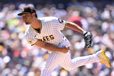 サンディエゴ·パドレスの日本出身の投手ダルビッシュ有（39）が日米通算最多勝新記録を立てた。ダルビッシュは31日、ニューヨーク·メッツとの米大リーグ·MLBホーム試合に先発登板し、7イニング2被安打7..  