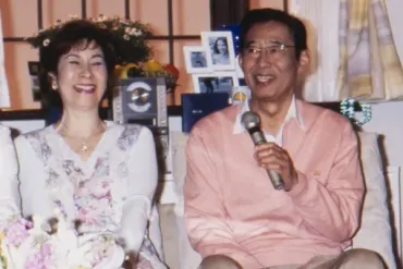 高島忠夫夫妻と介護、家族の絆は？～寿美花代さんの介護と家族の現在地？寿美花代さんの介護生活と、高島ファミリーの現在