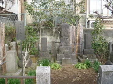 高島秋帆の墓】アクセス・営業時間・料金情報 