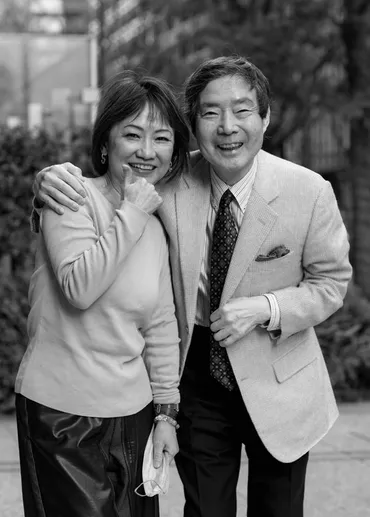 ページ目)大沢悠里歳で『ゆうゆうワイド』が終了。「悠里さん大丈夫?」と心配される前に、マイクを返納しようと考えた。通算回の生放送は石段を登るようだった『大沢悠里のゆうゆうワイド土曜日版』終了。内海桂子師匠、浅香光代さんや永六輔さんと<前編