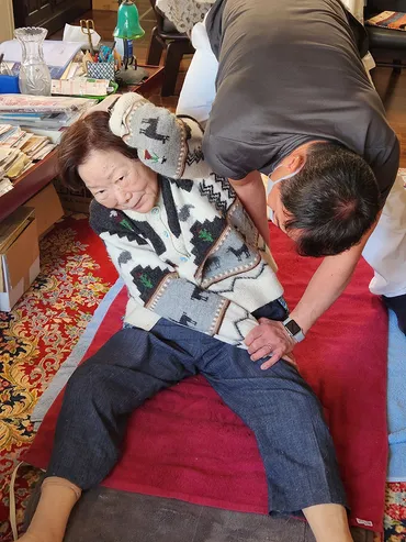 評論家・樋口恵子さん(才)健康長寿の秘訣「月回のパーソナルトレーニングと甘い物」