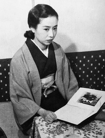 乙羽信子