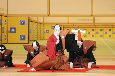 歌舞伎の世界、屋号と序列はどうなっている？～歌舞伎役者、成田屋、音羽屋、高麗屋、中村屋とは？～歌舞伎の屋号と序列：役者の家系とキャリア