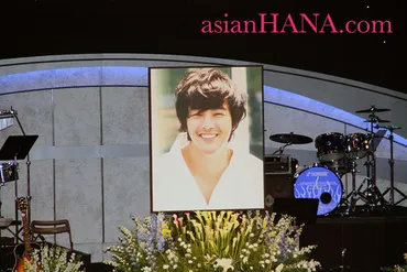 パク・ヨンハさん、永遠の別れと記憶…献花式と三回忌追悼式から見えるものとは？パク・ヨンハ、献花式と三回忌を振り返る