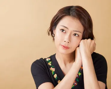 大和田美帆さんが大和田獏さんと『徹子の部屋』に登場。岡江久美子さんの思い出を語る「母・岡江久美子はみんなを照らす《太陽》でした。父とともに喪失感を乗り越えて」(婦人公論)