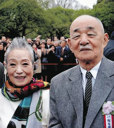 亡くなった中村メイコさんの夫・神津善行さん「86年という芸能生活を生涯現役のまま幕をおろすことに」:中日スポーツ・東京中日スポーツ