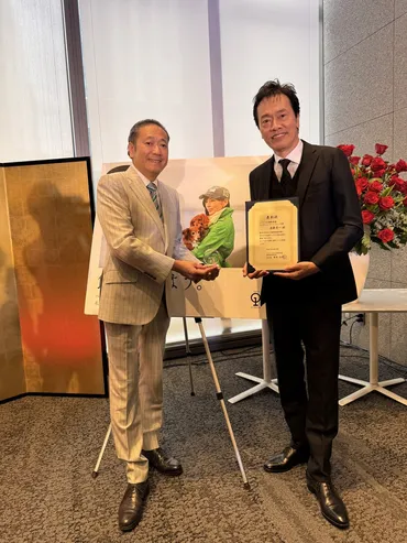 第９回「川島なお美動物愛護賞」授与式が行われました。