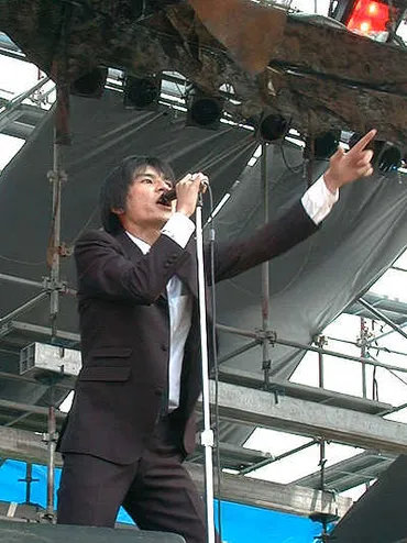 チバユウスケとは？伝説のロッカーの軌跡と、その素顔に迫る！（？マーク）チバユウスケという生き方：音楽と男気、そしてその死