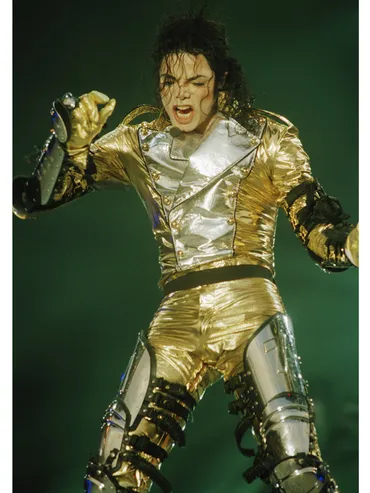 ポップの神様、マイケル・ジャクソンが遺したスタイル11（ELLE News）