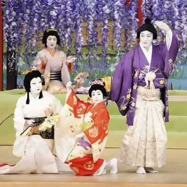 尾上眞秀、10歳で襲名後の初舞台 日仏ハーフの歌舞伎俳優誕生 母・寺島しのぶ「ホッとしました」:中日スポーツ・東京中日スポーツ