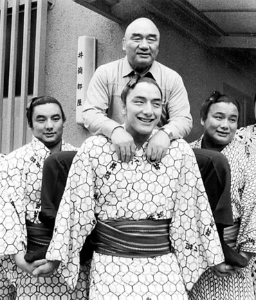 井筒3兄弟、寺尾まで…194年ぶり兄弟幕内、誇らしかった「姶良郡加治木町出身、井筒部屋」 錣山親方の訃報悼む 