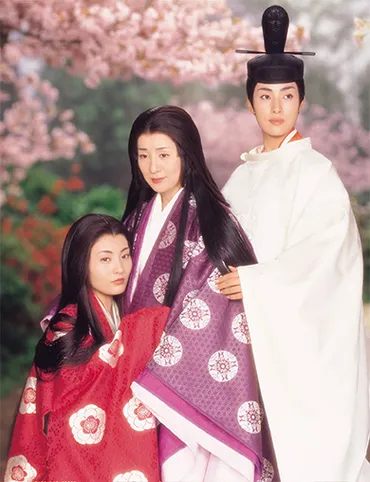 天海祐希が映画「千年の恋 ひかる源氏物語」で、吉永小百合らレジェンド級の俳優陣の中で異彩を放っている理由とは?