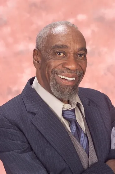 名脇役が90歳で死去「ナイト ミュージアム」「ボディガード」出演 40歳で映画初出演､70歳過ぎて当たり役