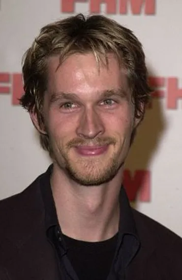 顔画像】オリビアハッセーの子供は3人!息子は超イケメンで娘も絶世の美女だった!