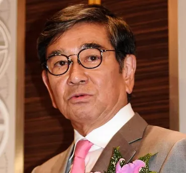 石坂浩二の離婚と再婚：浅丘ルリ子との関係や現在の家族、子供のこと(？)石坂浩二の再婚と家族：離婚、スピード婚、そして現在の生活