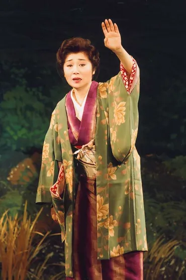 不倫されて離婚も…市川猿翁さんを元妻、香川照之の母・浜木綿子が追悼「本当のお別れでございます」 