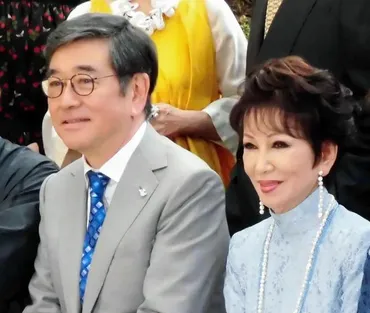 浅丘ルリ子、元夫・石坂浩二と１６年ぶり再会で「長～く」抱擁/芸能/デイリースポーツ online