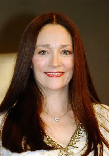 布施明とオリビア・ハッセーの結婚生活とは？離婚原因や息子の現在、再婚相手まで徹底解説！布施明の結婚と家族：オリビア・ハッセー、息子マクシミリアン、そして森川由加里