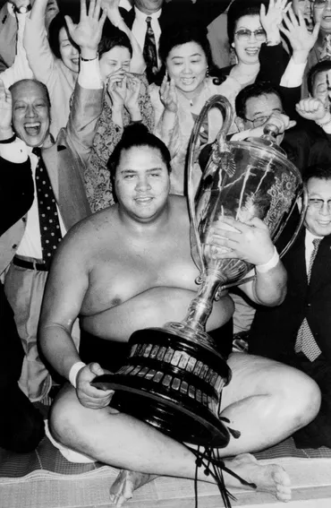 曙太郎さん死去歳初の外国出身横綱、格闘家:東京新聞デジタル