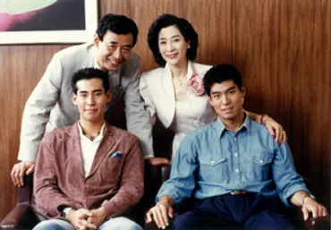 高島忠夫さんを偲ぶ～芸能生活と家族の絆、その光と影？高島忠夫さん逝去：家族の絆と、老老介護の現実