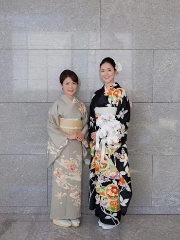 Sさんの振袖物語：成人式への想いと、母娘が紡ぐ特別な日 (振袖、母娘、成人式)振袖選び：母娘で歩む、特別な日の準備