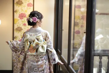 振袖コーデは帯で決まる！成人式に人気の帯の色・柄・結び方まとめ