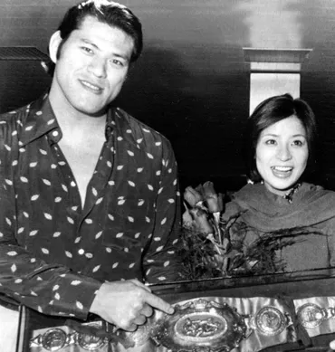 アントニオ猪木さん、4人の妻との波乱の人生 倍賞美津子は病床の ...