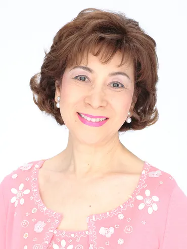 寿美花代さんの華麗なる人生と、その生き方とは？宝塚歌劇団のトップスターから、おしどり夫婦、そして晩年の決断まで