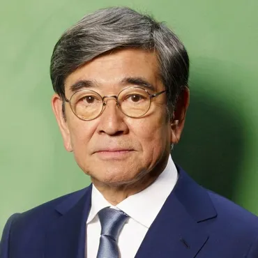 芸能界随一のカレーパン好き・石坂浩二の「具をくり抜いた大胆 ...