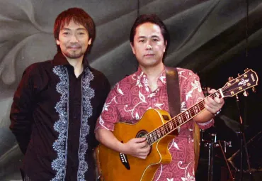 classの日浦孝則（右）と津久井克行（03年撮影） 