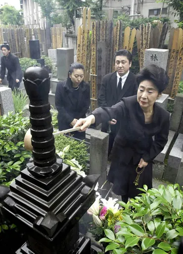 鴈さん孤独死…中村玉緒との親子関係から見る「問題」