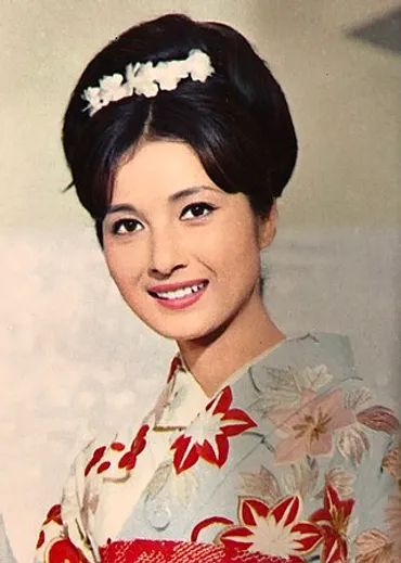 藤山陽子さんを偲ぶ：永遠の銀幕スター、その輝きとは？藤山陽子さん、東宝を彩った清純派女優の軌跡