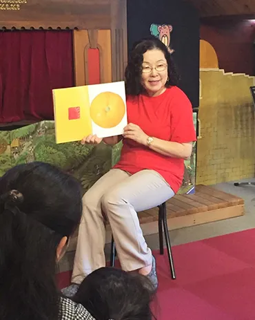 子どもの心を育む 絵本の読み聞かせ ~絵本専門士 鴫原晶子さんに聞く~