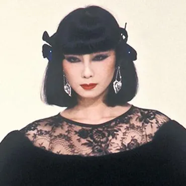 山口小夜子ってどんな人？：東洋の神秘、モデル、ウェアリスト、その美学とは？山口小夜子の軌跡：モデル、資生堂、パリコレ、そしてレガシー