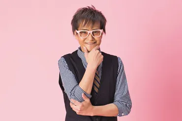 訃報》C