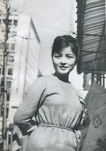 倍賞千恵子、国民的女優の魅力とは？その活躍と現在を徹底解説！倍賞千恵子の輝かしい軌跡：映画、音楽、舞台、そして現在
