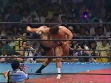 長州力VSタイガー・ジェット・シン