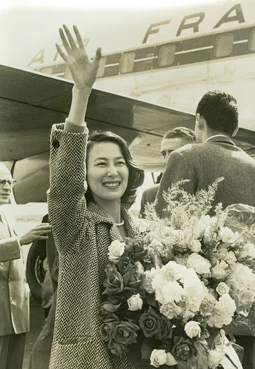 岸惠子：90歳、女優・ジャーナリストの生き方とは？今を生きる、岸惠子の多才な人生