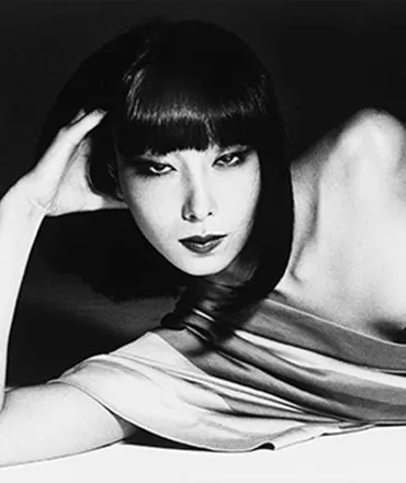 資生堂専属だった伝説のモデル、山口小夜子の展覧会に注目【ビューティニュース】