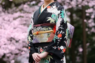 着物：染めと織りの世界とは？着物の種類や価値、選び方を解説！染めと織りの世界へようこそ！着物の基礎知識を解説