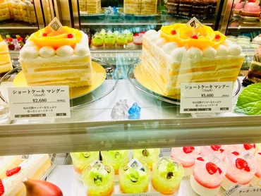 トシ・ヨロイヅカ東京ミッドタウン店のカウンターデザートやテイクアウトケーキ