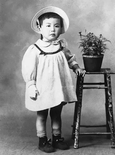 美空ひばりの生い立ちは?幼少期から天才少女!10歳のバス事故で歌手になる決意をしていた!