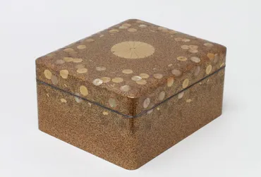 開幕】「華族文化 美の玉手箱」霞会館記念 学習院ミュージアムで5月17日まで 皇族や華族ゆかりの品々を紹介 – ページ 2 – 美術展ナビ