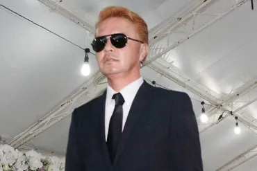 橋幸夫さんの通夜に参列 EXILE ATSUSHIものまね芸人の゛行動゛に厳しい声「動画も回すな」（ENCOUNT）